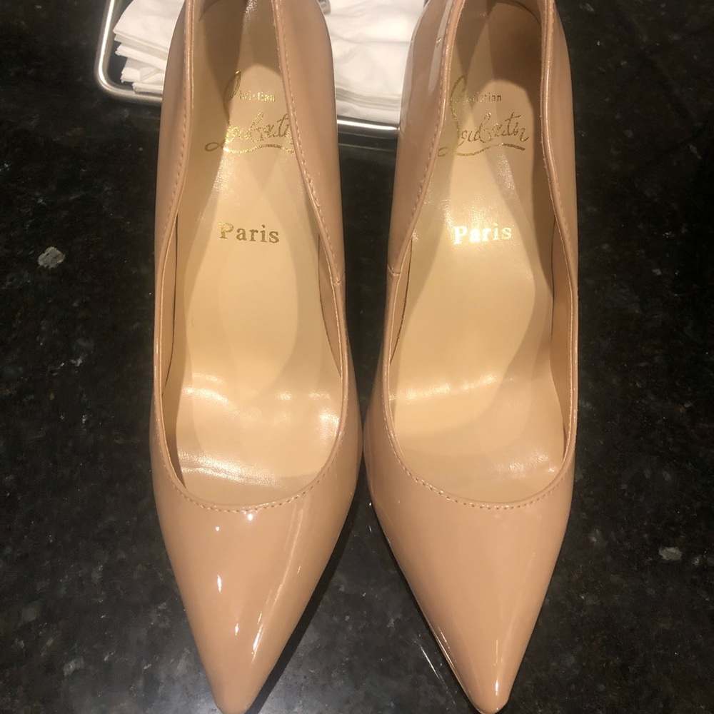 Christian Louboutin So Kate